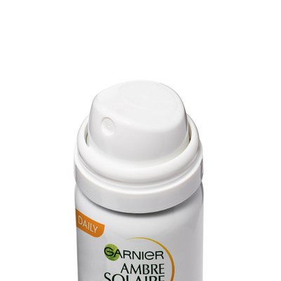 Ambre Solaire Super UV Over Makeup Protection Mist with Hyaluronic Acid
