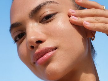 dark spots website banner 600x450